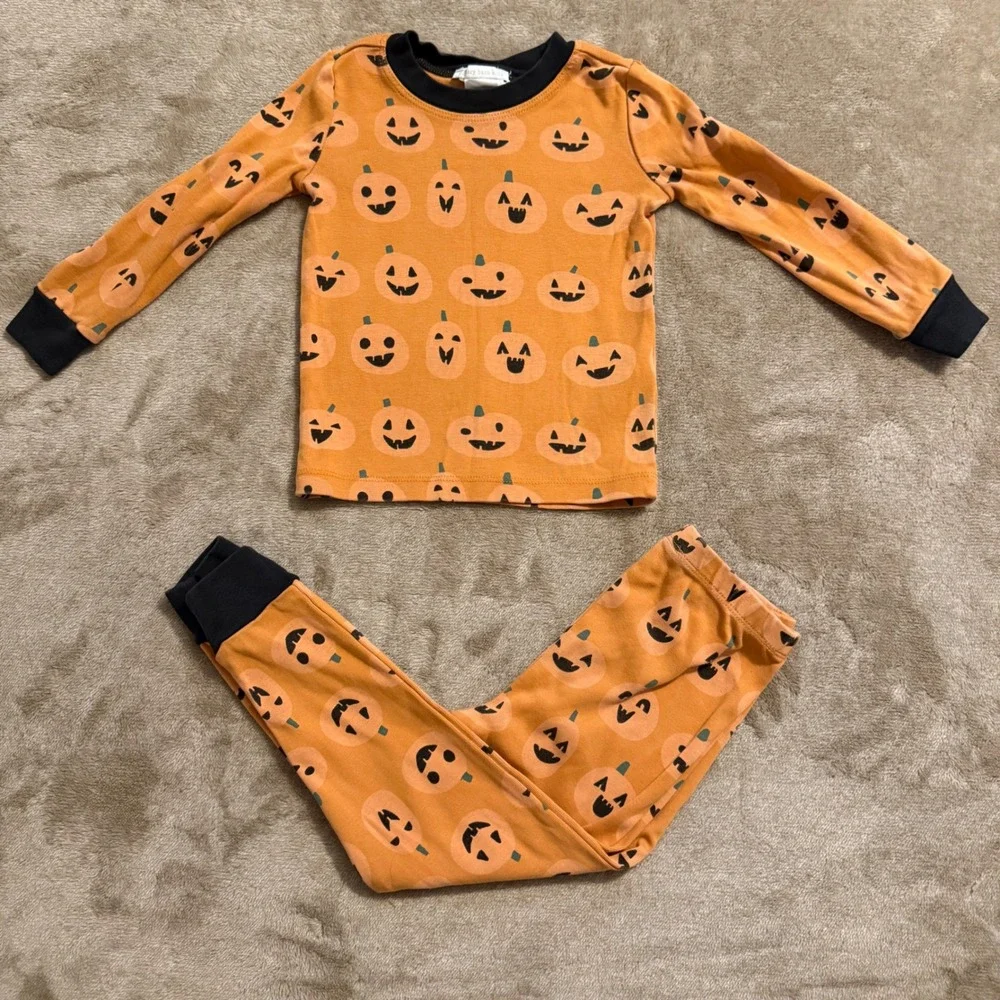 Pottery Barn Kids 3T Halloween Pumpkin Organic Cotton Pajama Set Orange Black